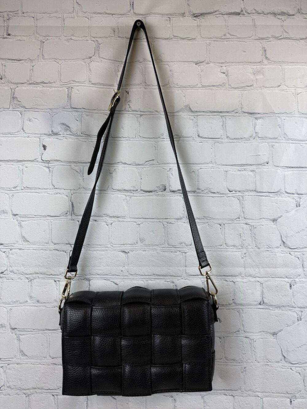 Cuir Veritable Black Woven Padded Leather Cassette Crossbody Bag Made in Italy